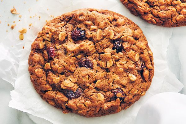 Oat and Raisin Cookie