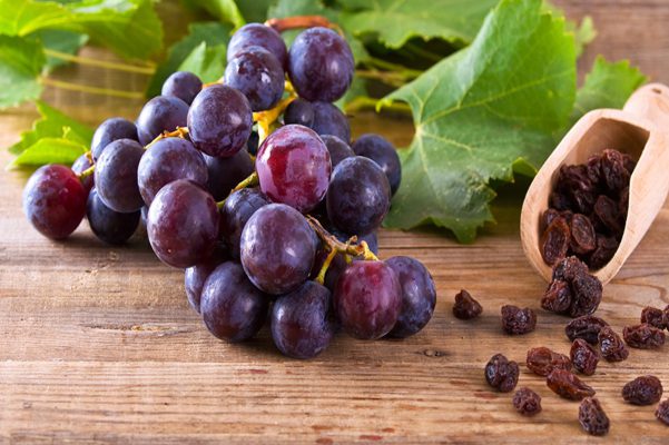 Raisin-grapes