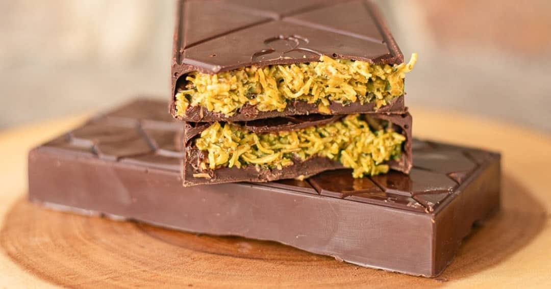 Viral pistachio chocolate bar