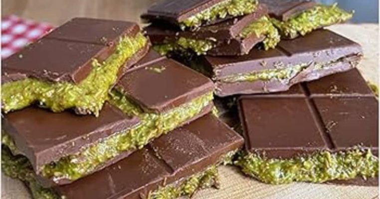 Experience the rich flavor of pistachio in every bite of this decadent dubai chocolate
