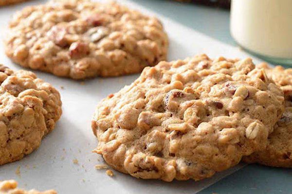 oat raisin cookies