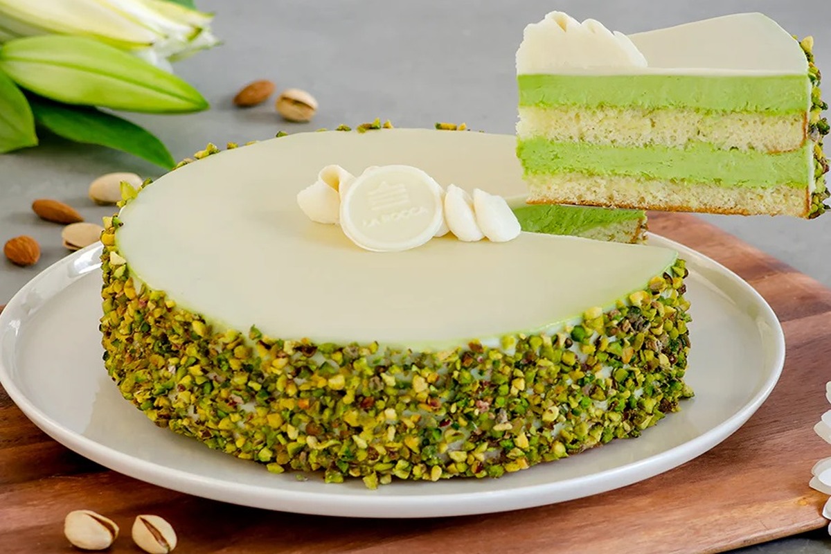 Russian Napoleon pistachio Cake