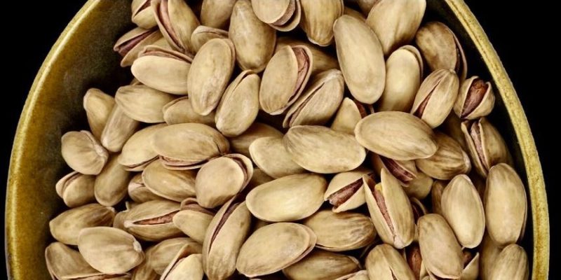 Fresh unsalted pistachios